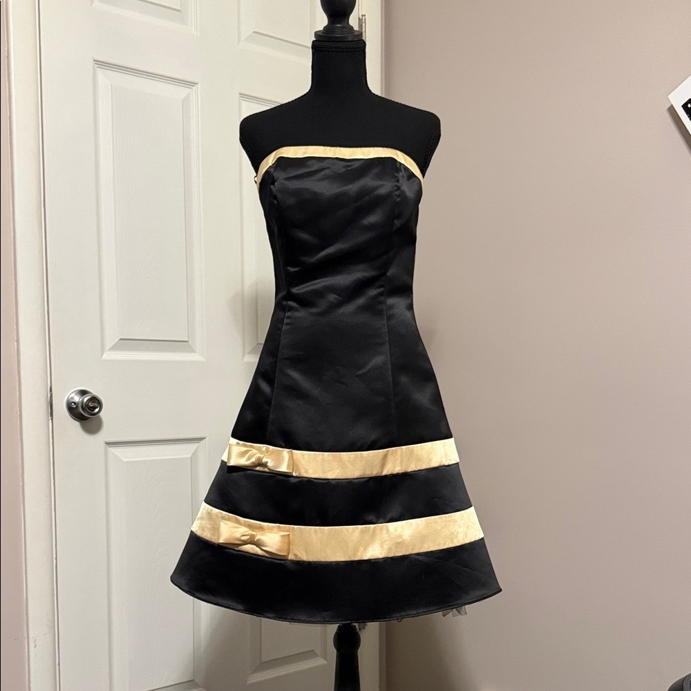 Jessica McClintock Black and Cream Strapless Dress